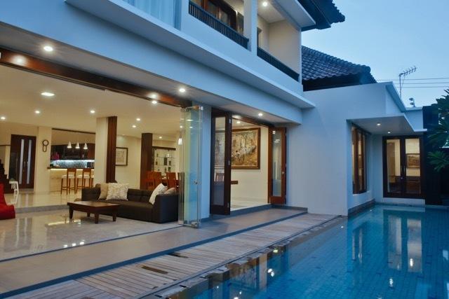 The Arnaya Villa Kuta  Luaran gambar